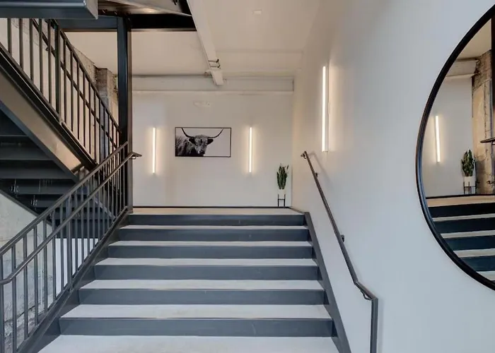 Historic Apartment In Prime Location